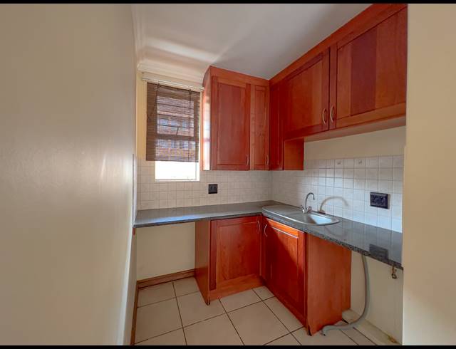 2 BEDROOM APARTMENT RENTED IN HATFIELD